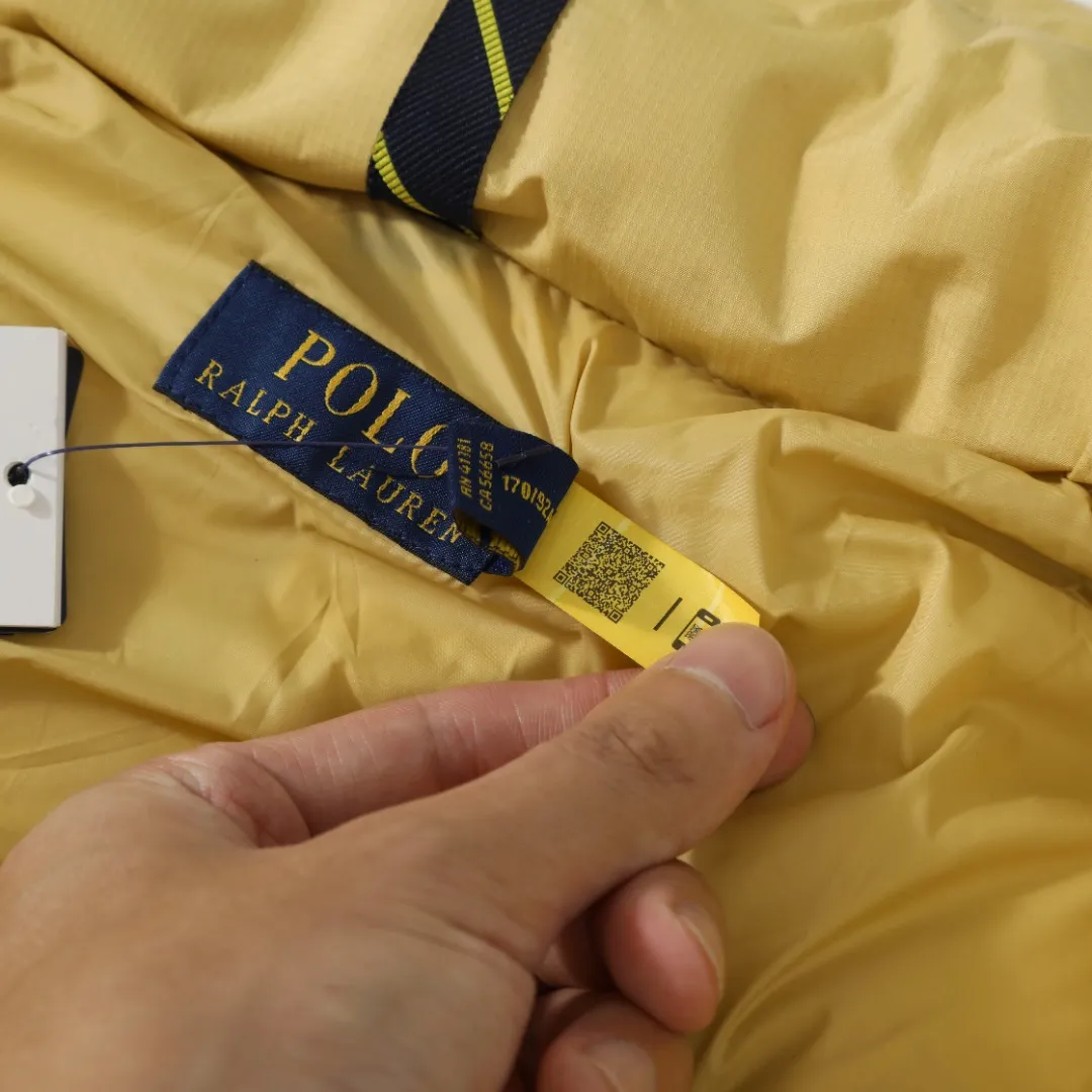 P490 #R51 Ralph Lauren winter new style for men and women, classic small logo waterproof pure down vest sleeveless official item number: RL14255 Full set of customized accessories, details determine success or failure.  - Accessories: Original hangtag, washed label + electroplated YK zipper logo, customized Laval Lauren zipper, full set of accessories - Same style for men and women. Color: Khaki, green, navy, black. Size: S M L